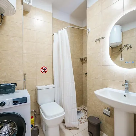 Albert Apartments ساراندا