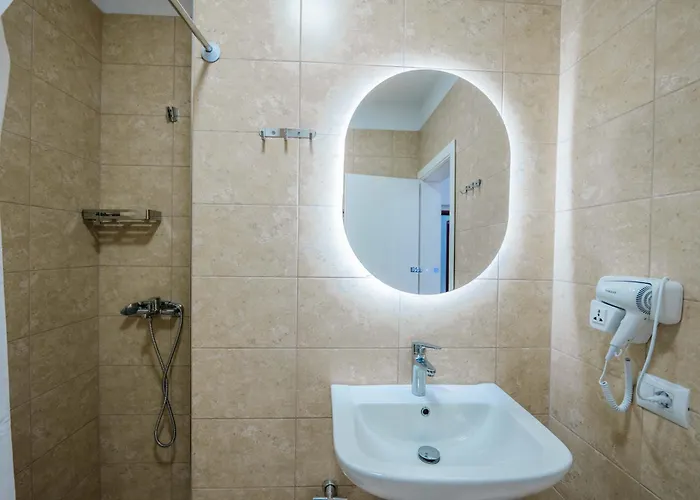 Albert Apartments * ساراندا